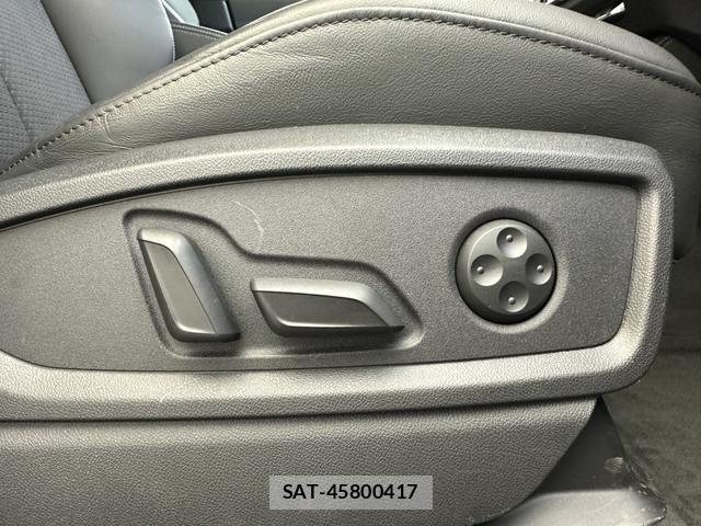 Audi Q5 2023-06 8411293-8