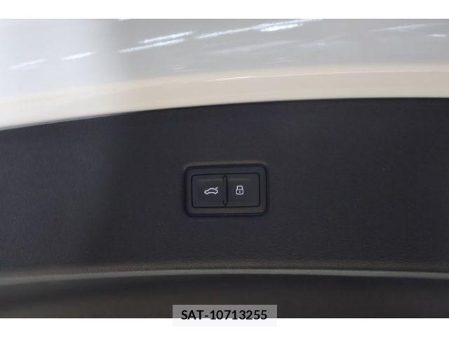 Audi Q5 2025-03 8561212-9