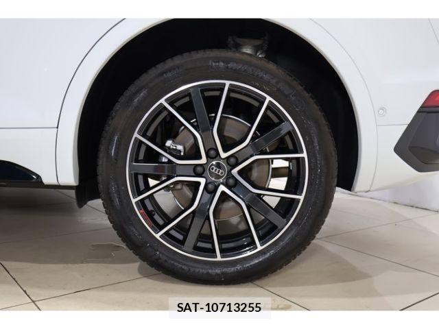 Audi Q5 2025-03 8561212-16