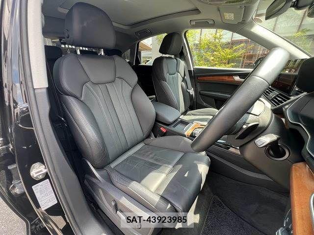Audi Q5 2021-10 8625875-10