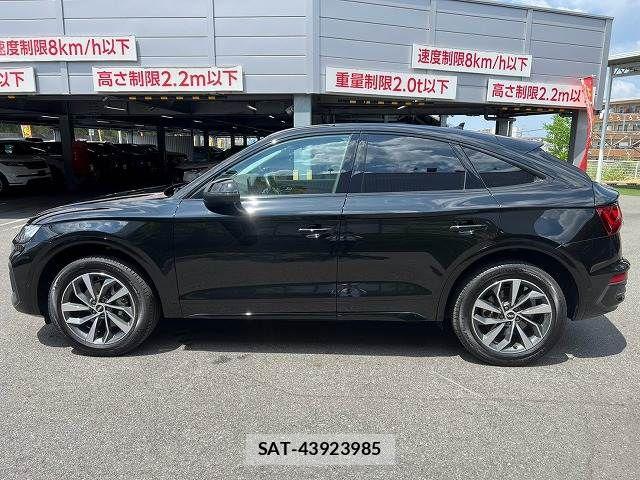 Audi Q5 2021-10 8625875-16