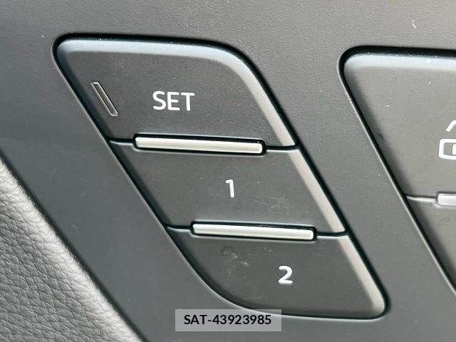 Audi Q5 2021-10 8625875-8