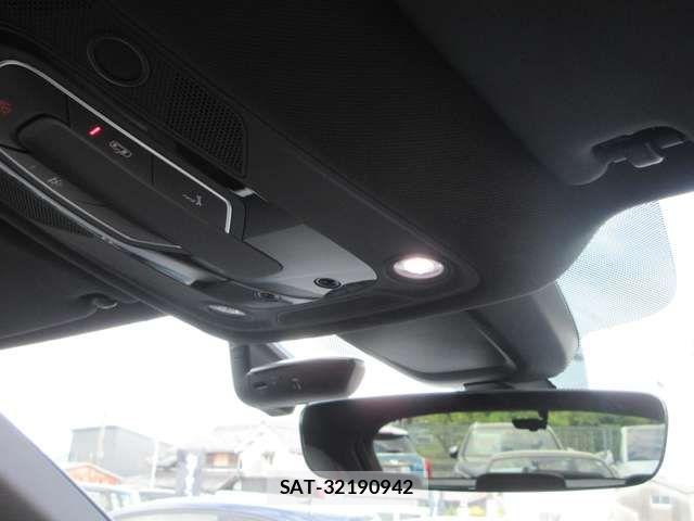 Audi Q5 2021-10 8658088-17