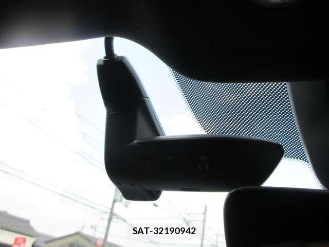 Audi Q5 2021-10 8658088-18