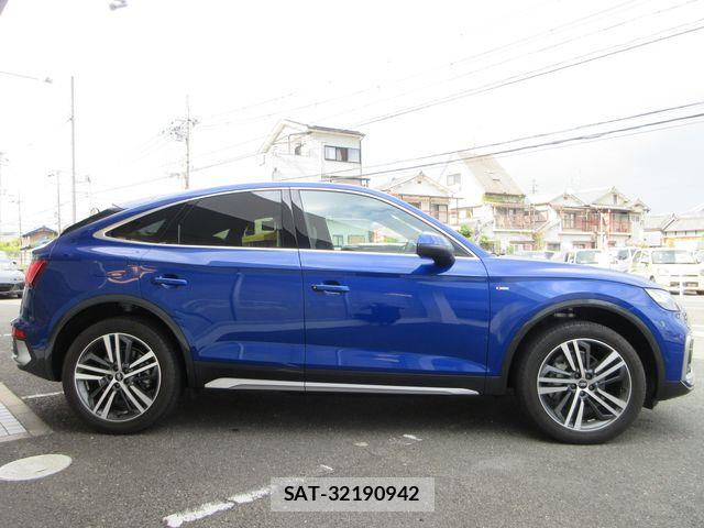 Audi Q5 2021-10 8658088-23
