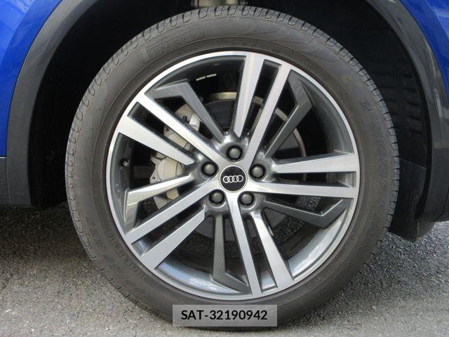 Audi Q5 2021-10 8658088-27