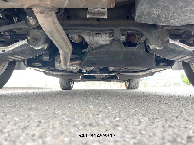 Audi Q5 2022-02 8740641-19