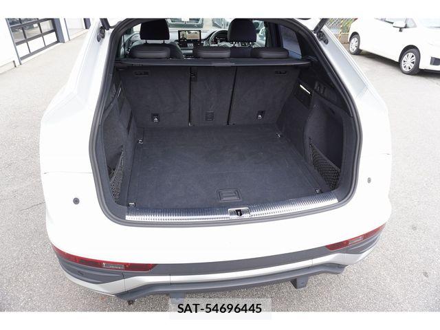 Audi Q5 2022-09 8779558-14