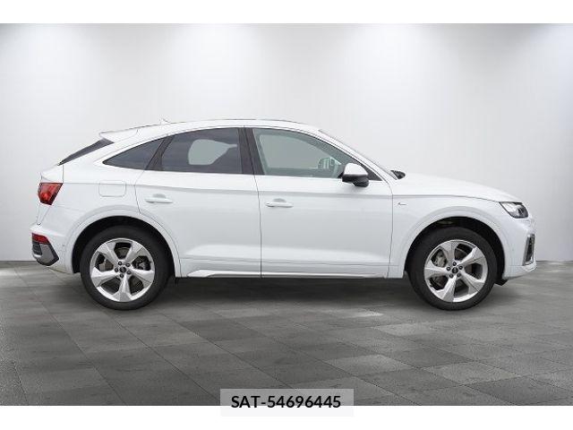 Audi Q5 2022-09 8779558-7