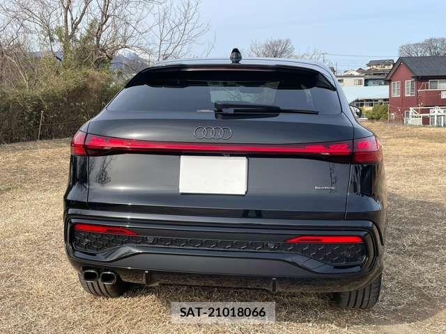 Audi Q5 2025-12 8878756-10