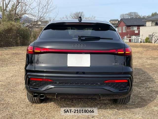 Audi Q5 2025-12 8878756-11