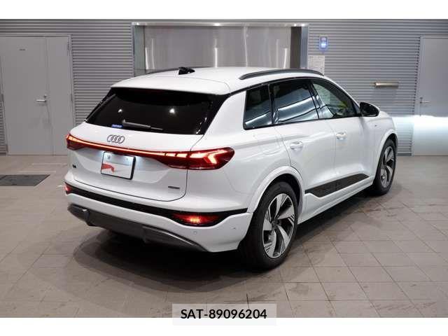 Audi E-TRON 2025-07 4587089-10