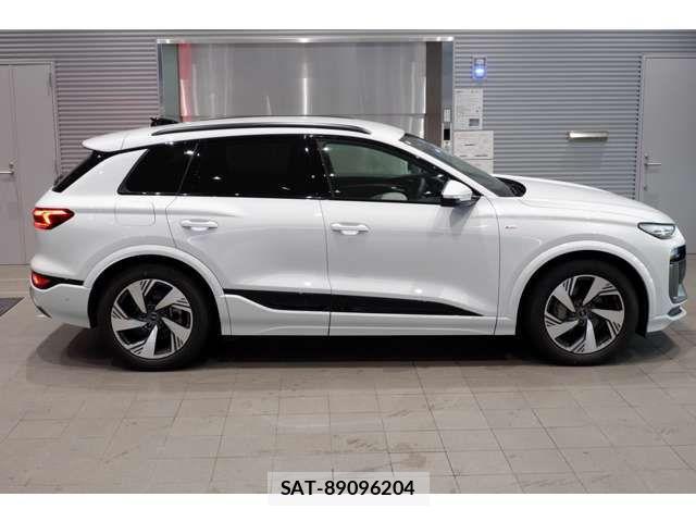Audi E-TRON 2025-07 4587089-11