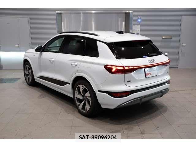 Audi E-TRON 2025-07 4587089-8