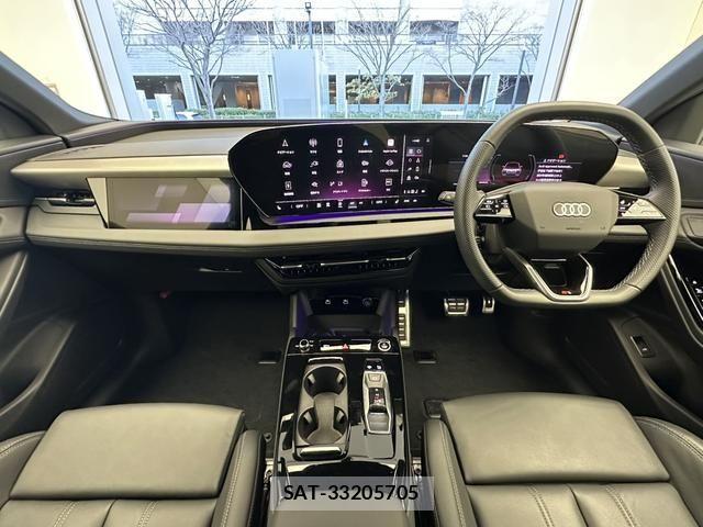 Audi E-TRON 2025-04 4638094-10