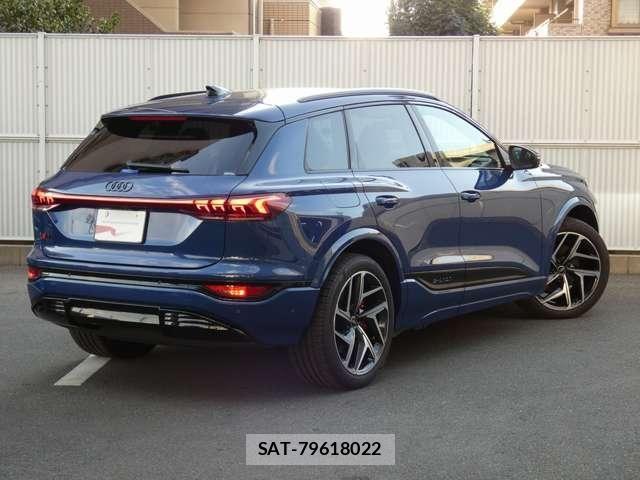 Audi E-TRON 2025-05 6902324-10