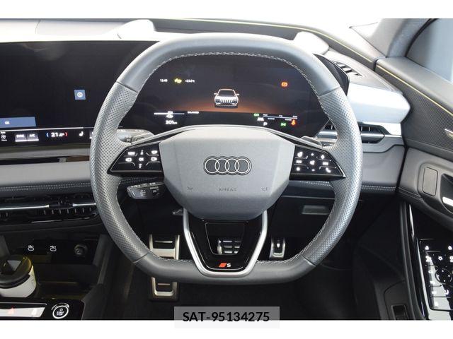 Audi E-TRON 2025-04 7215046-11