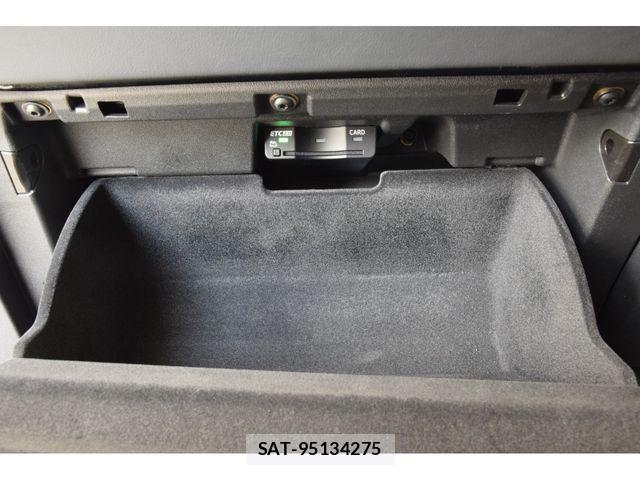 Audi E-TRON 2025-04 7215046-13