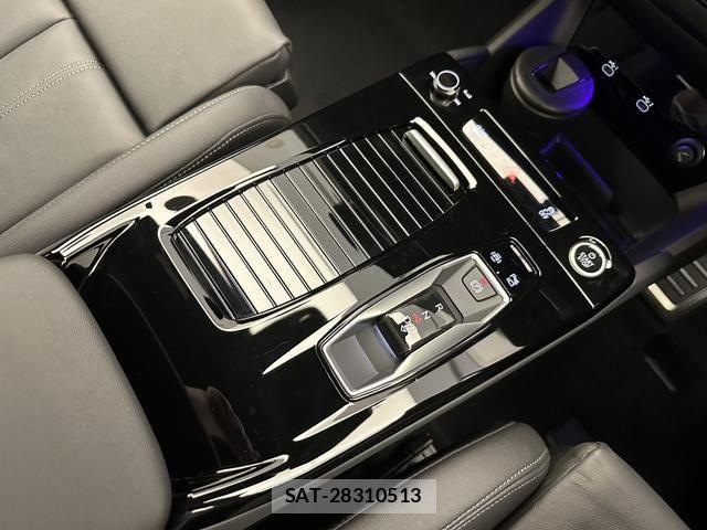 Audi E-TRON 2025-05 7356904-11