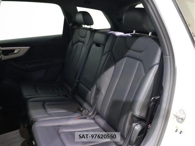 Audi Q7 2021-05 767598-11