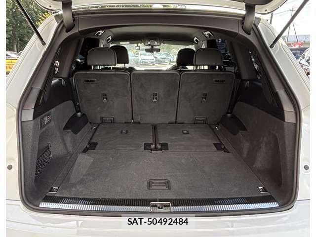 Audi Q7 2021-02 1297230-6