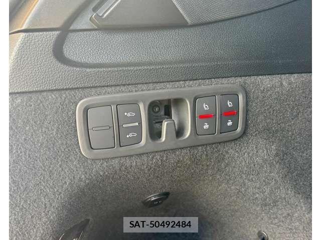 Audi Q7 2021-02 1297230-7