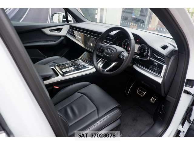 Audi Q7 2025-01 1320794-9