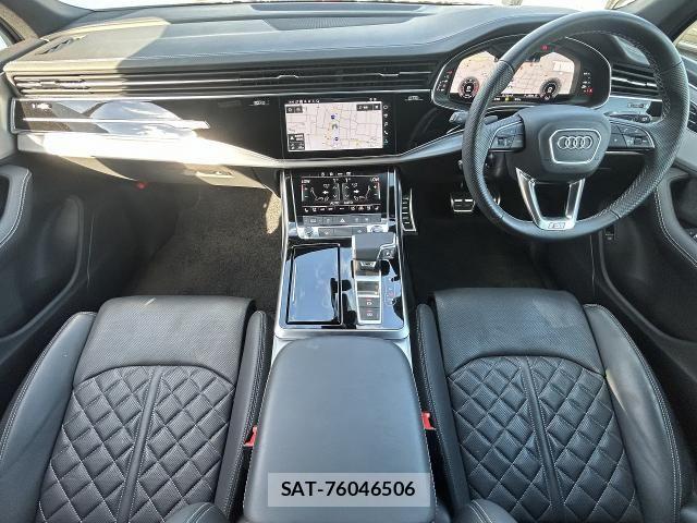 Audi Q7 2024-12 2660043-1