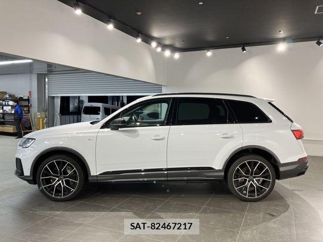 Audi Q7 2023-11 4587095-4