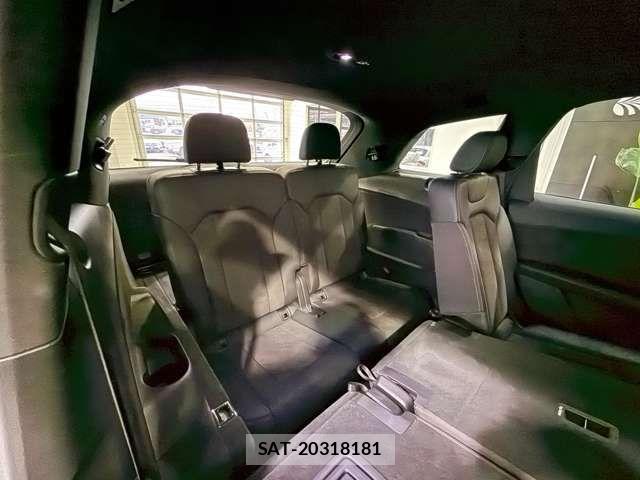 Audi Q7 2022-02 6242243-7