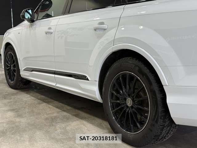 Audi Q7 2022-02 6242243-10