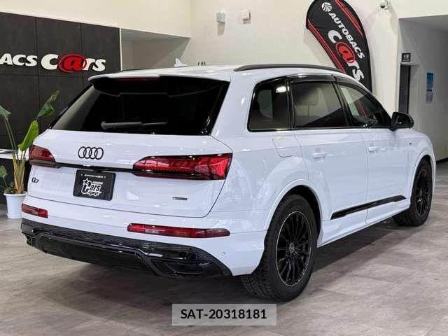 Audi Q7 2022-02 6242243-2
