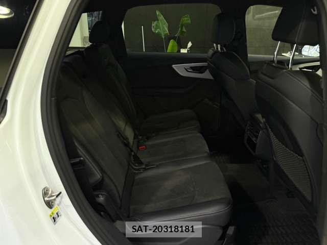 Audi Q7 2022-02 6242243-5
