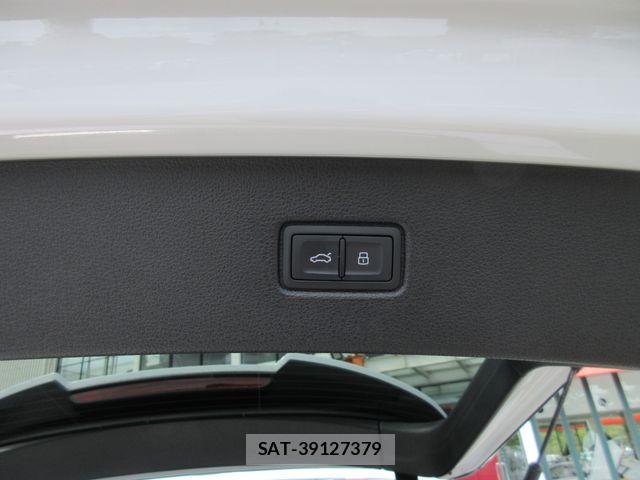 Audi Q7 2025-03 6610639-12