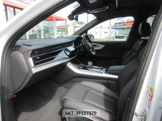 Audi Q7 2025-03 6610639-21