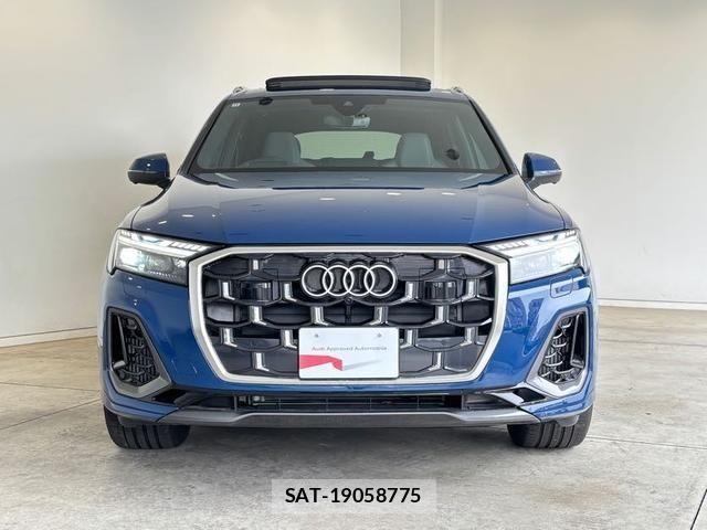 Audi Q7 2024-11 7215049-16