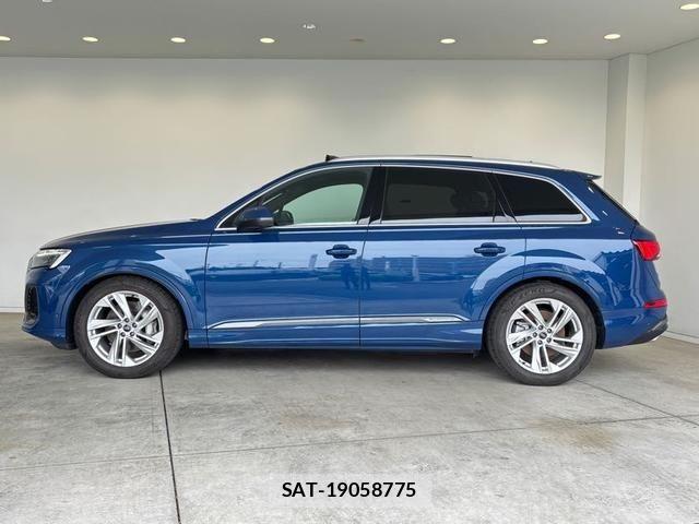 Audi Q7 2024-11 7215049-18