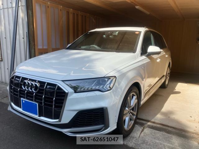 Audi Q7 2020-09 7215050-1