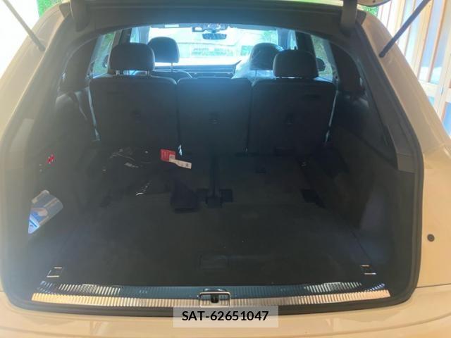 Audi Q7 2020-09 7215050-8