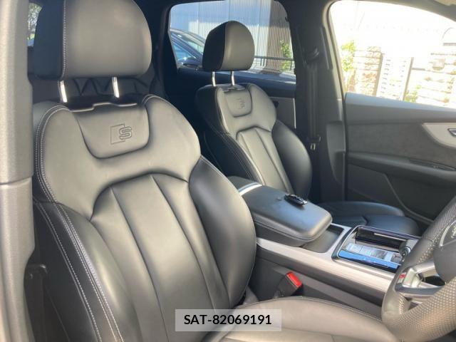 Audi Q7 2020-12 7215047-11