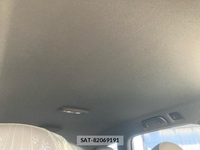 Audi Q7 2020-12 7215047-15
