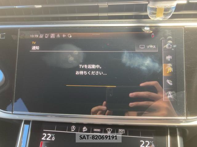 Audi Q7 2020-12 7215047-18