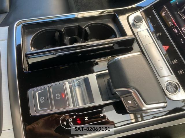 Audi Q7 2020-12 7215047-20
