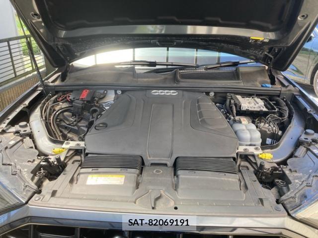 Audi Q7 2020-12 7215047-23