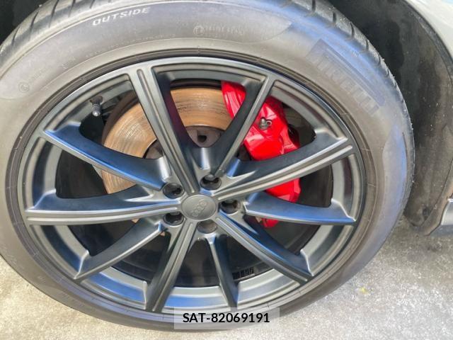 Audi Q7 2020-12 7215047-6