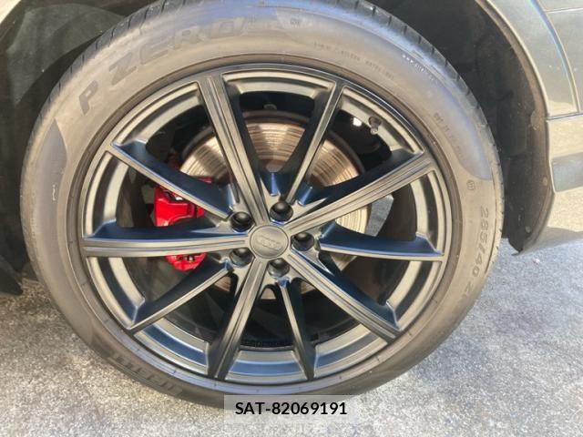 Audi Q7 2020-12 7215047-7