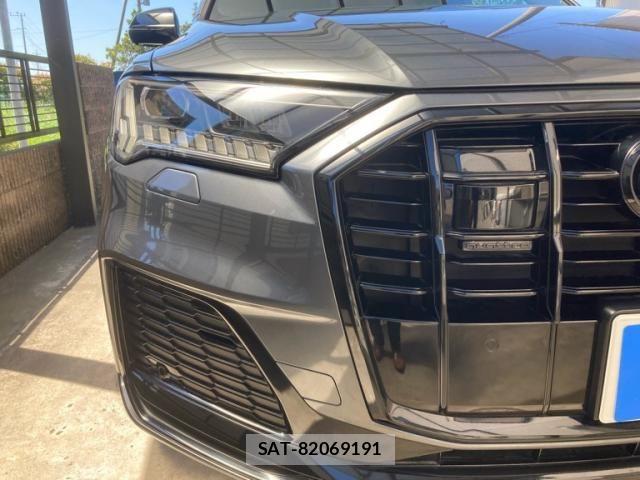 Audi Q7 2020-12 7215047-8