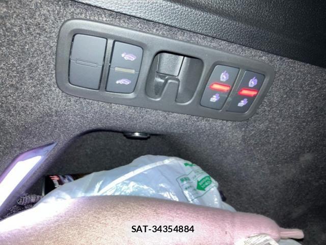 Audi Q7 2023-02 7249851-25