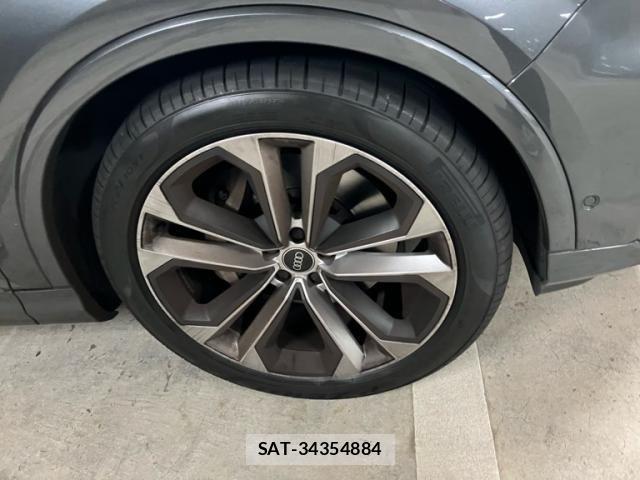 Audi Q7 2023-02 7249851-5