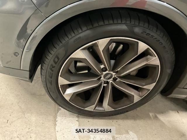 Audi Q7 2023-02 7249851-7